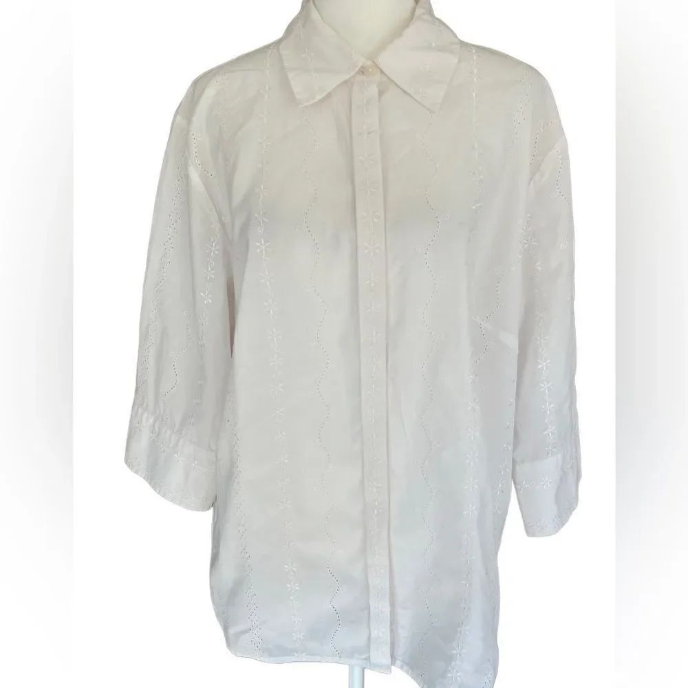 Talbots Woman white eyelet button front blouse, size 1X